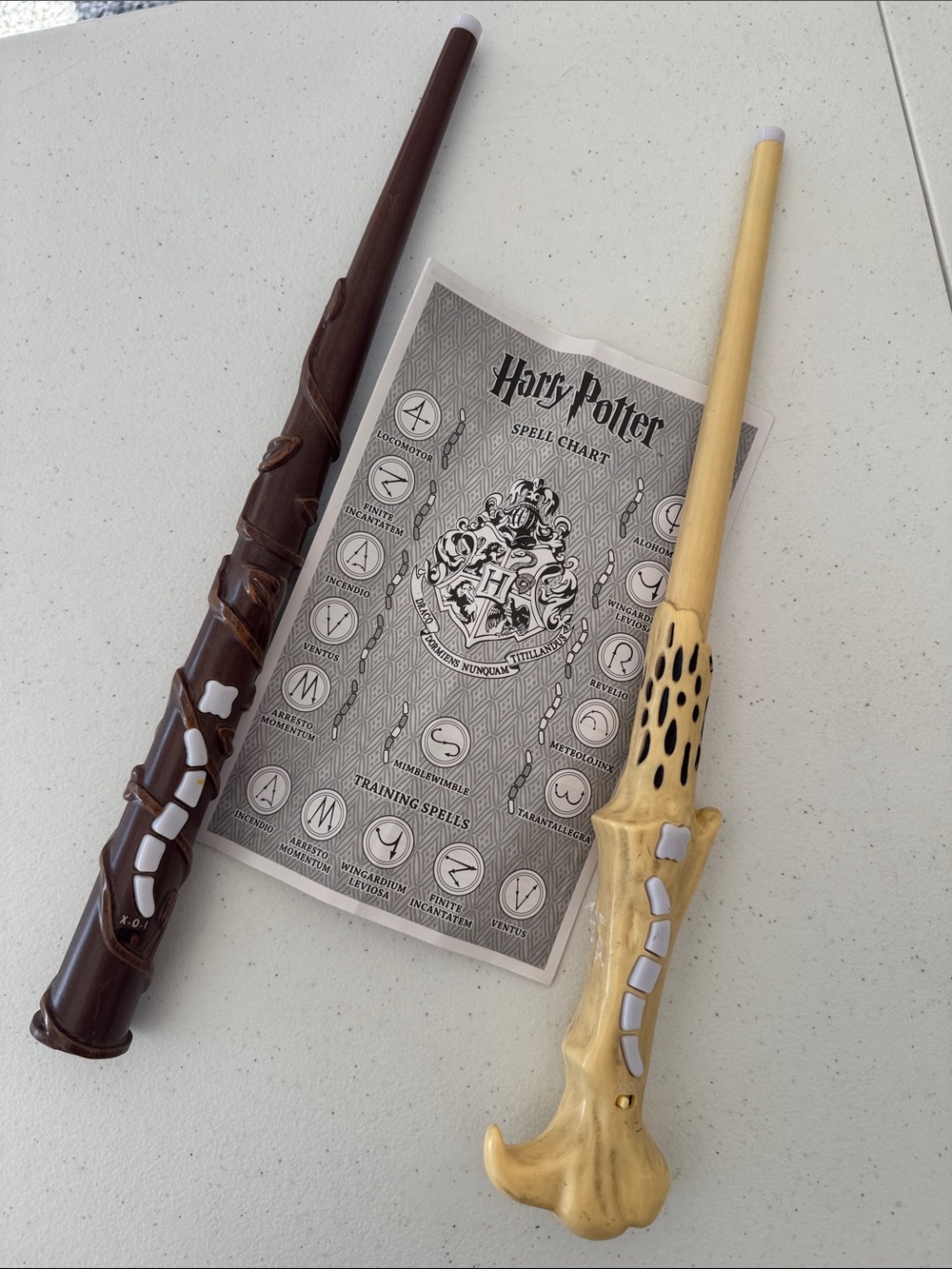 Harry Potter Toy Wand Duo - Brown & Tan